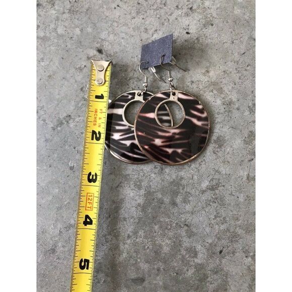 Circular Shell Large Circle Dangle Beach Earrings - Picture 8 of 10